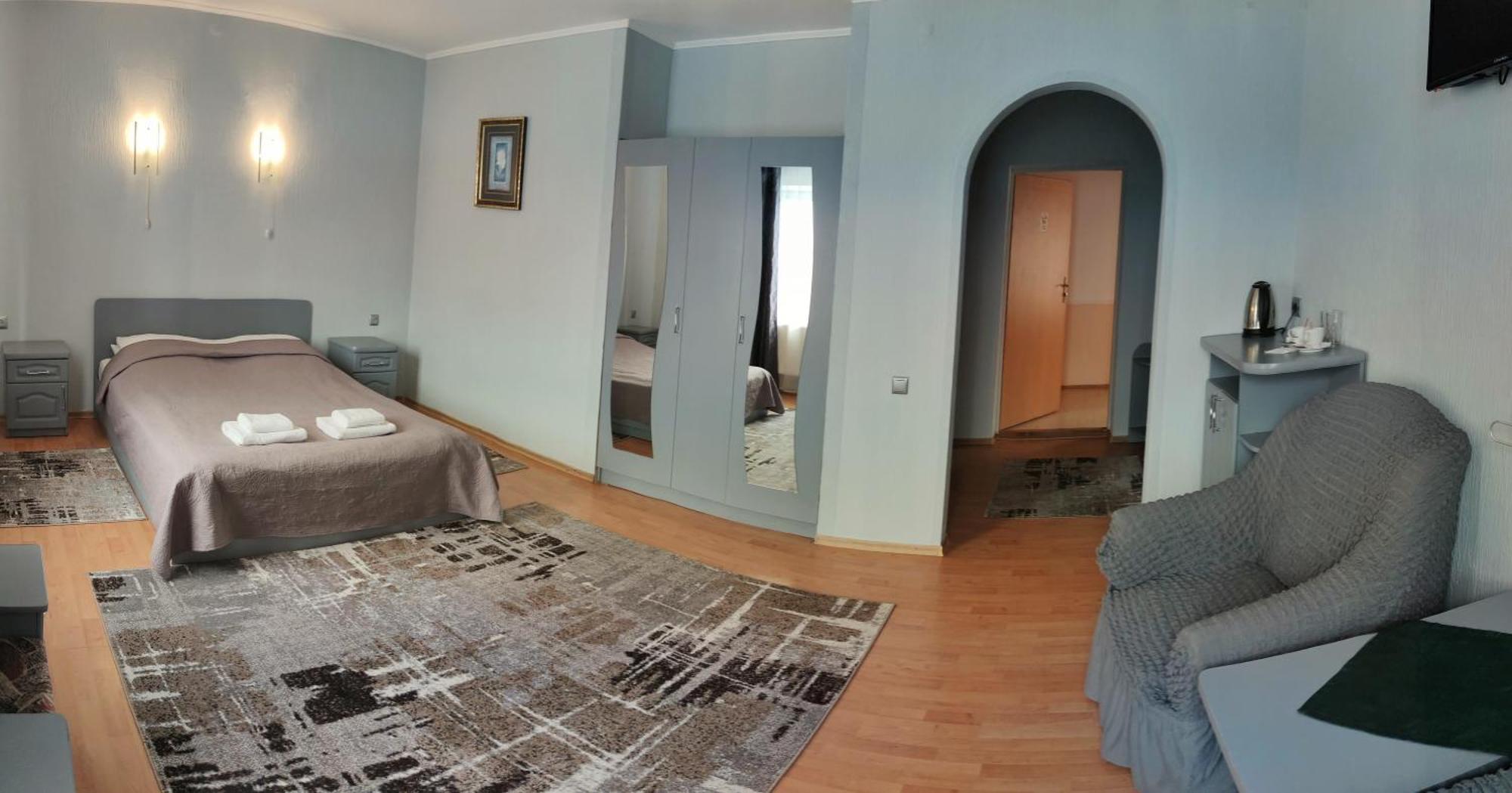 Zabava Guest House Ivano-Frankivsk Chambre photo