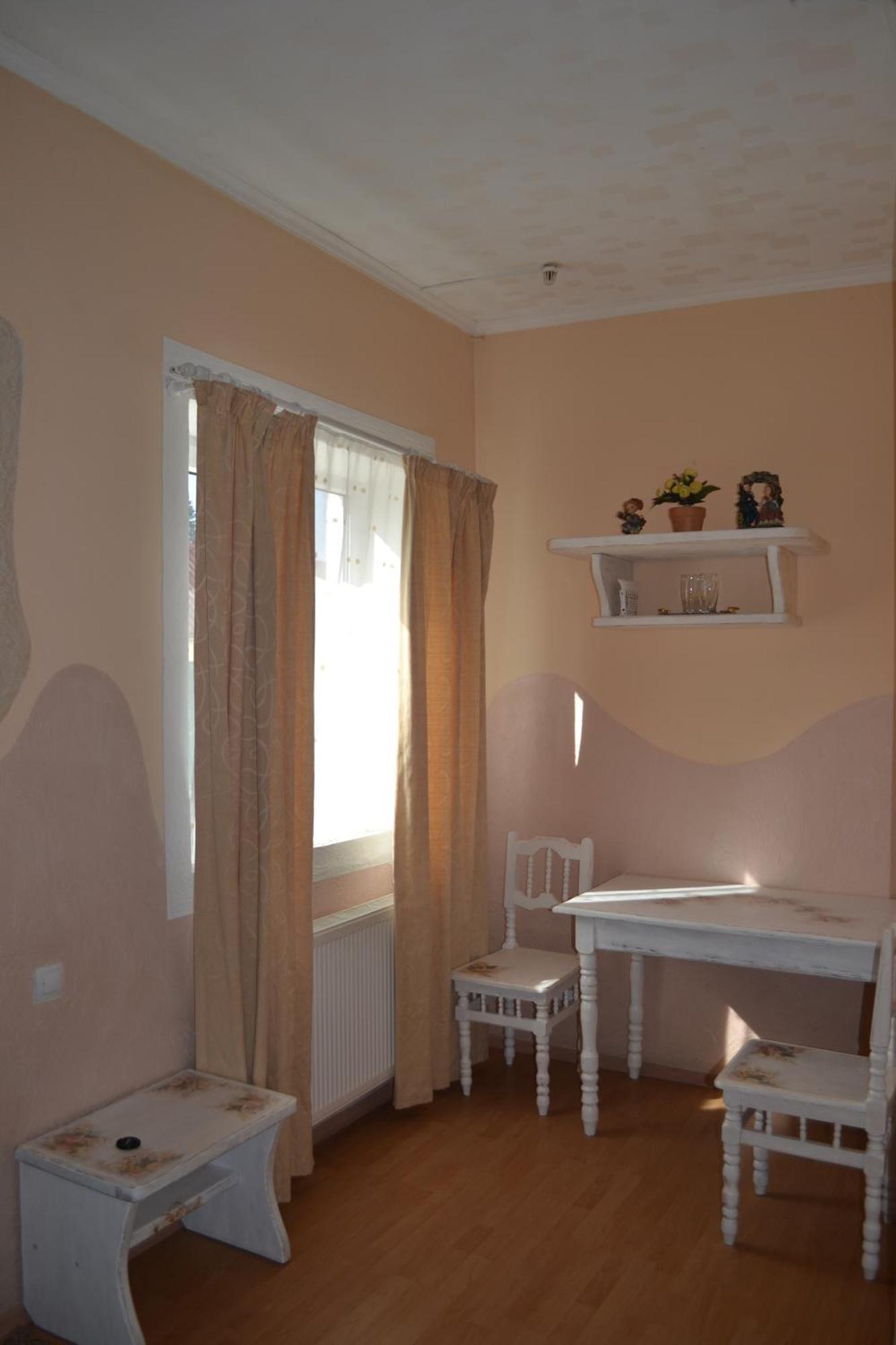 Zabava Guest House Ivano-Frankivsk Chambre photo