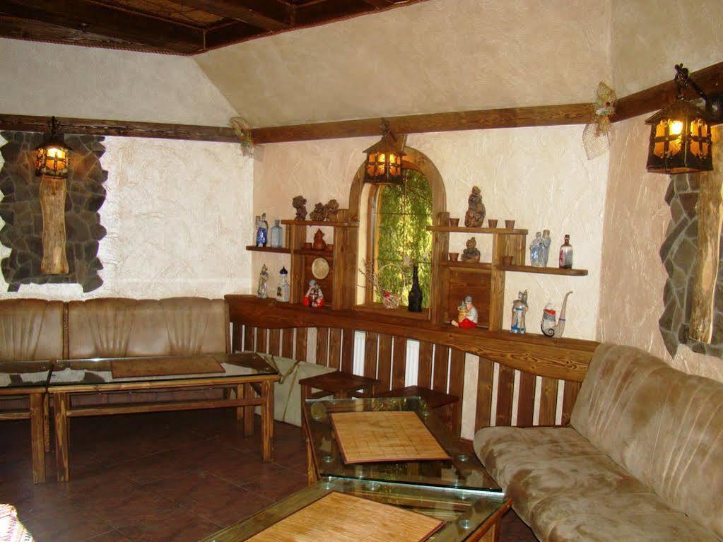 Zabava Guest House Ivano-Frankivsk Extérieur photo